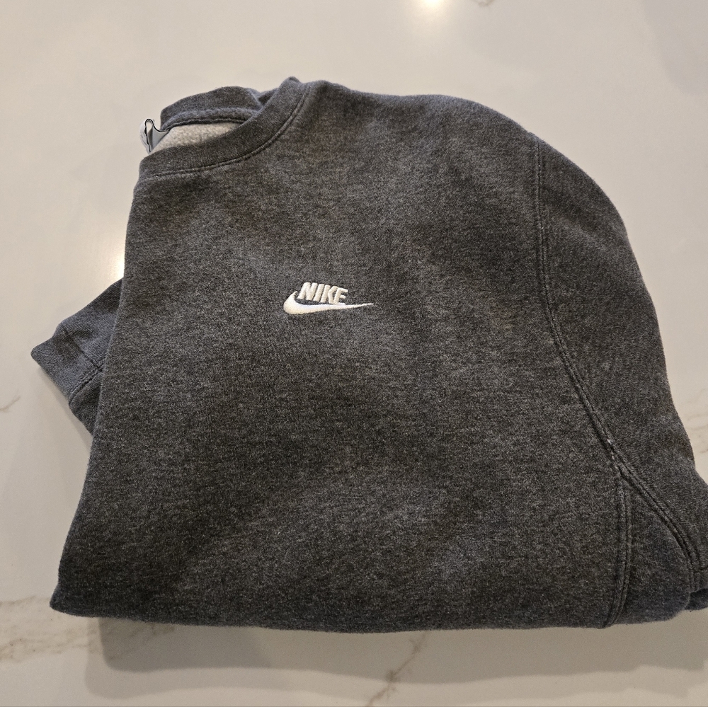 Men's NIKE Crew Neck Sweatshirt